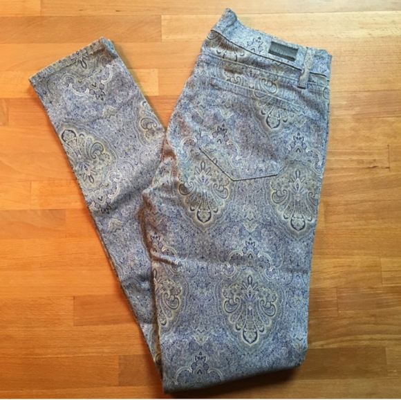 Paige Verdugo Ultra Skinny Jeans in Aruba Paisley sz 26 rise 8.5” inseam 30” - Picture 5 of 9